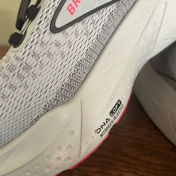 Brooks Women's Glycerine worn once - Picture 4 of 8